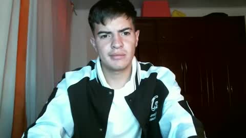 Snapshot of franccesco_699 chatting on December 18, 2024, 7:08 pm franccesco_699 online show from December 18, 2024, 7:08 pm