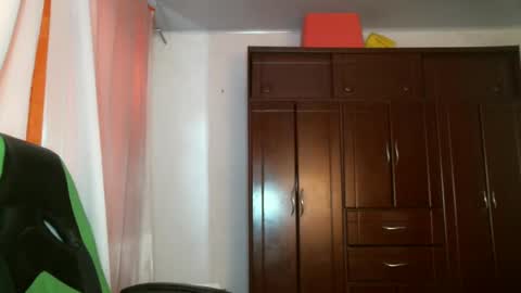 Snapshot of franccesco_699 chatting on December 19, 2024, 4:57 pm franccesco_699 online show from December 19, 2024, 4:57 pm