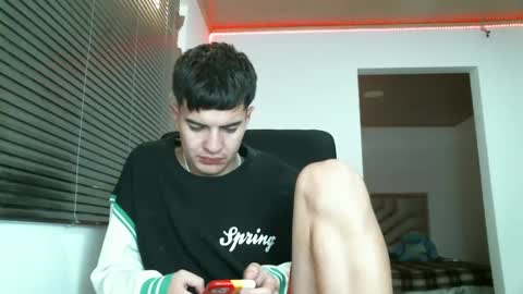 Snapshot of franccesco_699 chatting on December 28, 2024, 4:52 pm franccesco_699 online show from December 28, 2024, 4:52 pm