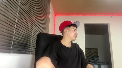 Snapshot of franccesco_699 chatting on December 28, 2024, 11:48 pm franccesco_699 online show from December 28, 2024, 11:48 pm