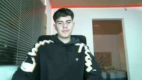 Snapshot of franccesco_699 chatting on January 9, 2025, 8:44 pm franccesco_699 online show from January 9, 2025, 8:44 pm