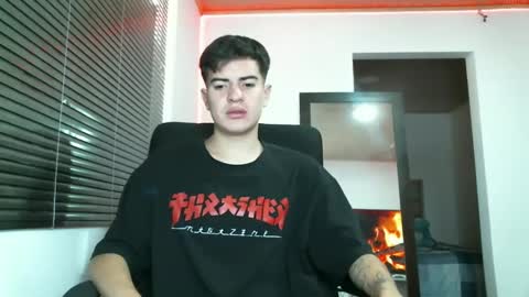 Snapshot of franccesco_699 chatting on January 12, 2025, 4:40 pm franccesco_699 online show from January 12, 2025, 4:40 pm