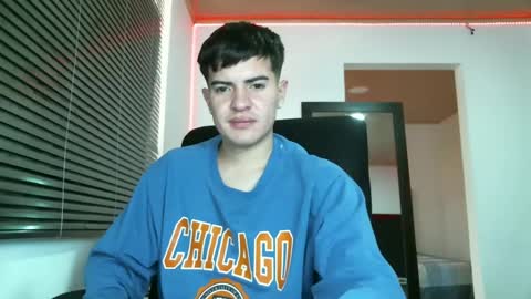 Snapshot of franccesco_699 chatting on January 13, 2025, 5:12 pm franccesco_699 online show from January 13, 2025, 5:12 pm