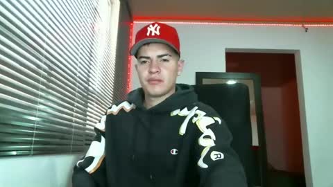 Snapshot of franccesco_699 chatting on January 22, 2025, 4:33 pm franccesco_699 online show from January 22, 2025, 4:33 pm