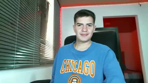 Snapshot of franccesco_699 chatting on February 9, 2025, 5:33 pm franccesco_699 online show from February 9, 2025, 5:33 pm