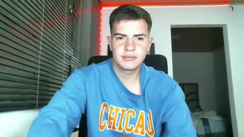 Snapshot of franccesco_699 chatting on February 16, 2025, 1:58 am franccesco_699 online show from February 16, 2025, 1:58 am