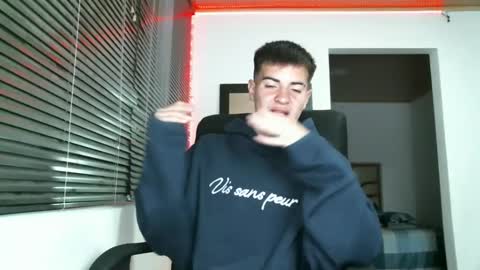 Snapshot of franccesco_699 chatting on February 19, 2025, 11:57 pm franccesco_699 online show from February 19, 2025, 11:57 pm