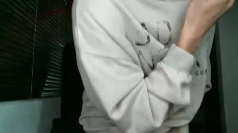 Snapshot of franccesco_699 chatting on February 21, 2025, 1:33 am franccesco_699 online show from February 21, 2025, 1:33 am
