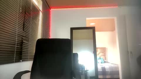 Snapshot of franccesco_699 chatting on March 4, 2025, 4:09 pm franccesco_699 online show from March 4, 2025, 4:09 pm