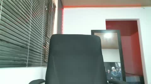 Snapshot of franccesco_699 chatting on March 6, 2025, 4:07 pm franccesco_699 online show from March 6, 2025, 4:07 pm