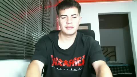 Snapshot of franccesco_699 chatting on March 9, 2025, 12:42 am franccesco_699 online show from March 9, 2025, 12:42 am