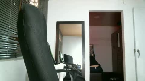 Snapshot of franccesco_699 chatting on October 13, 2025, 6:08 pm franccesco_699 online show from October 13, 2025, 6:08 pm