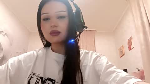 Snapshot of francedoegg chatting on February 27, 2026, 4:51 pm Alice online show from February 27, 2026, 4:51 pm