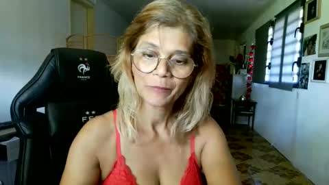 francelune online show from February 14, 2026, 6:54 am