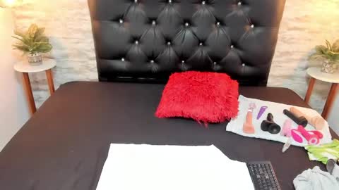 Snapshot of francesca_bbw chatting on May 29, 2026, 2:53 am online show from May 29, 2026, 2:53 am