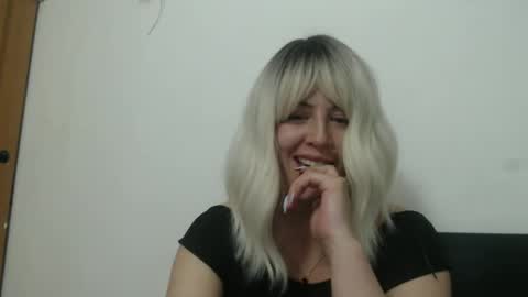 Snapshot of francescaasmith chatting on February 20, 2025, 2:51 am Francesca online show from February 20, 2025, 2:51 am