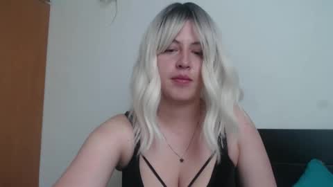 Snapshot of francescaasmith chatting on February 20, 2025, 10:26 pm Francesca online show from February 20, 2025, 10:26 pm