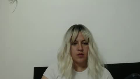 Snapshot of francescaasmith chatting on February 27, 2025, 12:21 am Francesca online show from February 27, 2025, 12:21 am