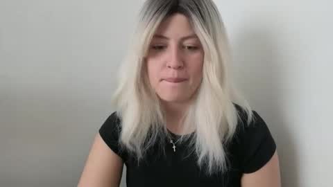 Snapshot of francescaasmith chatting on September 14, 2025, 9:03 pm Francesca online show from September 14, 2025, 9:03 pm