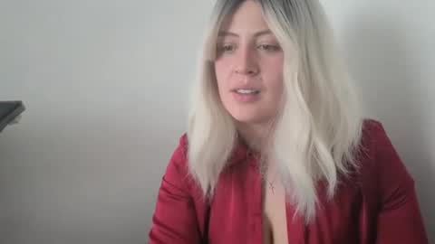 Snapshot of francescaasmith chatting on October 15, 2025, 7:47 pm Francesca online show from October 15, 2025, 7:47 pm