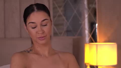 francescadante online show from November 5, 2025, 7:30 am