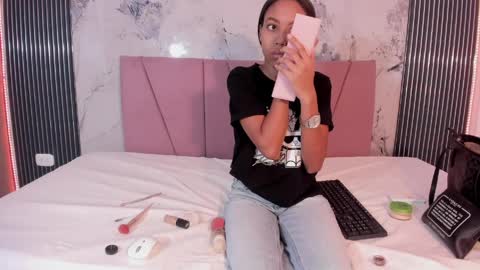 Laura online show from April 4, 2026, 12:24 pm