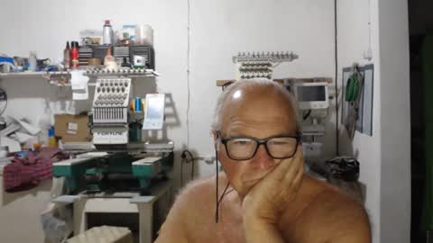 francisco727 online show from February 9, 2026, 4:38 am