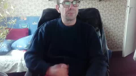 Snapshot of franck143544 chatting on December 15, 2025, 12:42 pm franck143544 online show from December 15, 2025, 12:42 pm