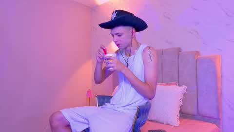 Franco online show from October 22, 2025, 3:07 am