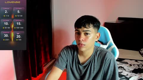 Snapshot of franco_rizzo01 chatting on December 1, 2024, 10:53 pm frank online show from December 1, 2024, 10:53 pm