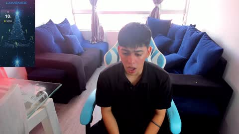 Snapshot of franco_rizzo01 chatting on December 11, 2024, 7:25 pm frank online show from December 11, 2024, 7:25 pm