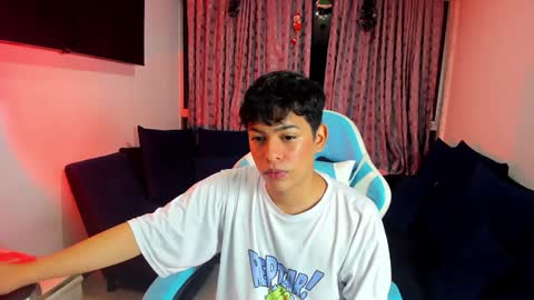 Snapshot of franco_rizzo01 chatting on January 10, 2025, 12:27 am frank online show from January 10, 2025, 12:27 am