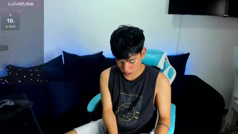 Snapshot of franco_rizzo01 chatting on February 26, 2025, 8:54 pm frank online show from February 26, 2025, 8:54 pm