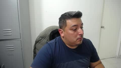 Snapshot of francoisroy chatting on September 15, 2025, 11:49 pm Juan online show from September 15, 2025, 11:49 pm