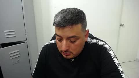 Snapshot of francoisroy chatting on September 27, 2025, 12:48 am Juan online show from September 27, 2025, 12:48 am