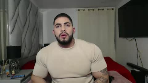 Snapshot of frank_foxx1 chatting on December 14, 2025, 3:12 am frank_foxx1 online show from December 14, 2025, 3:12 am