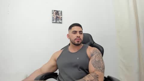 Snapshot of frank_foxx1 chatting on February 3, 2026, 6:22 am frank_foxx1 online show from February 3, 2026, 6:22 am