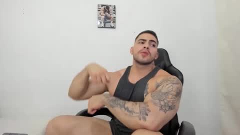 Snapshot of frank_foxx1 chatting on February 11, 2026, 3:00 am frank_foxx1 online show from February 11, 2026, 3:00 am