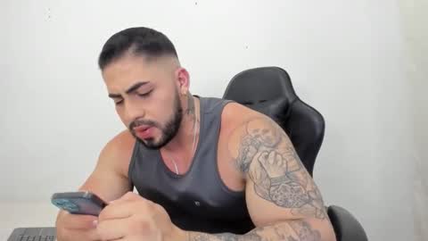 frank_foxx1 online show from March 31, 2026, 3:52 am