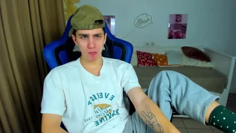 Frank online show from November 30, 2025, 5:22 am