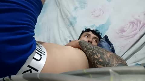 frankdanielsmolano online show from April 17, 2026, 2:58 am