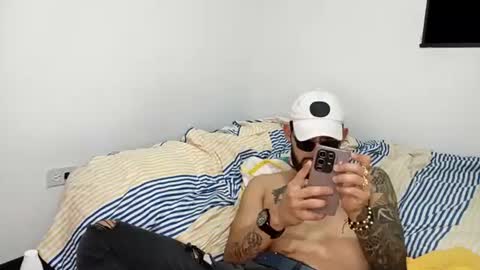 frankdanielsmolano online show from June 16, 2026, 7:22 am