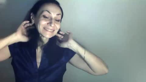 frankieteasing online show from January 3, 2025, 7:07 pm