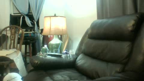 frankyb0yforeal online show from June 12, 2026, 5:50 am