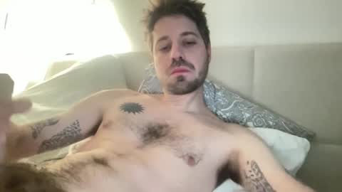 Snapshot of frankybiiig chatting on January 24, 2025, 9:06 am thegoodandbiiig online show from January 24, 2025, 9:06 am