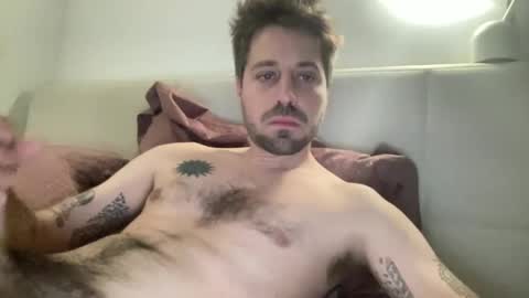 Snapshot of frankybiiig chatting on January 26, 2025, 9:51 pm thegoodandbiiig online show from January 26, 2025, 9:51 pm