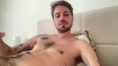 Snapshot of frankybiiig chatting on September 18, 2025, 8:38 am thegoodandbiiig online show from September 18, 2025, 8:38 am