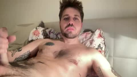 Snapshot of frankybiiig chatting on November 22, 2025, 6:40 pm thegoodandbiiig online show from November 22, 2025, 6:40 pm