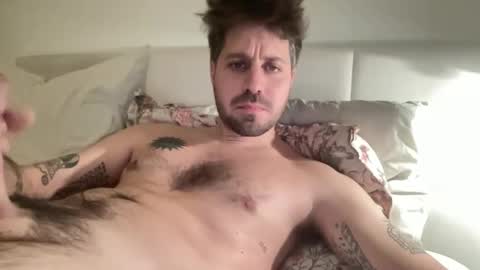 Snapshot of frankybiiig chatting on December 3, 2025, 5:44 pm thegoodandbiiig online show from December 3, 2025, 5:44 pm