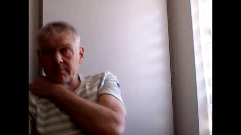 Snapshot of frannkboy61 chatting on May 8, 2026, 11:04 am frannkboy61 online show from May 8, 2026, 11:04 am